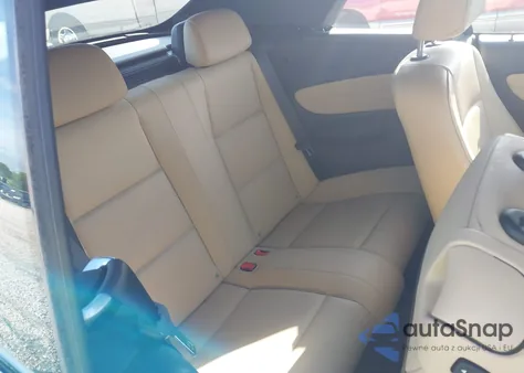 2010 BMW 128I из США, поврежденный, VIN WBAUL7C5XAVJ78010